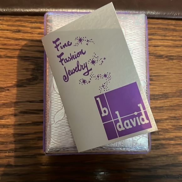 Vintage B. David rhinestone brooch - Picture 4 of 5